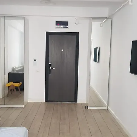 Astoria Apartament Vedere La Mare Năvodari