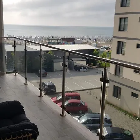 Astoria Apartament Vedere La Mare Năvodari