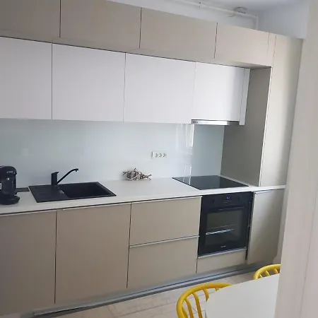 Astoria Apartament Vedere La Mare Năvodari