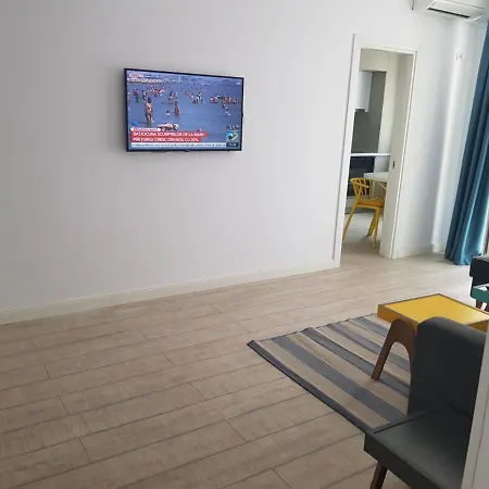 Astoria Apartament Vedere La Mare